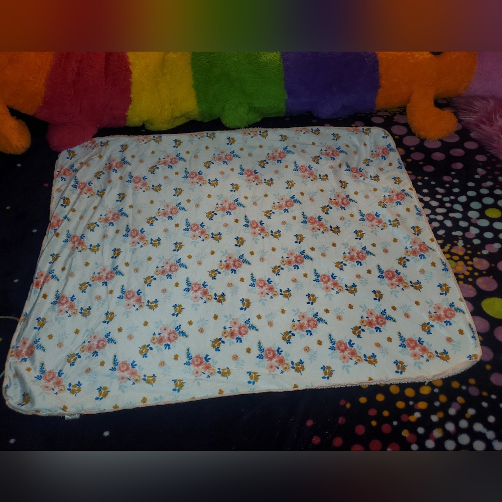 Chick pea flower blanket